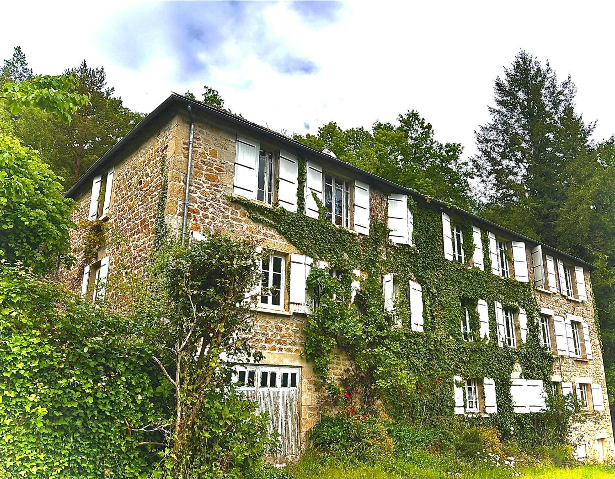 Le Chambon, Chambres D'Hotes Saint-Merd-de-Lapleau Екстериор снимка